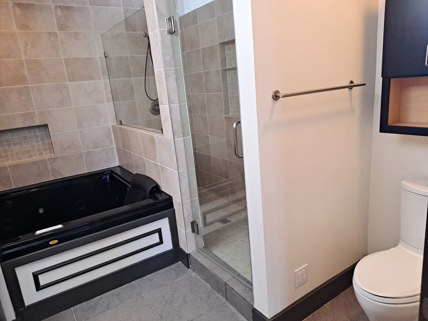 East End Village Master Tenant LLC 5 of 100