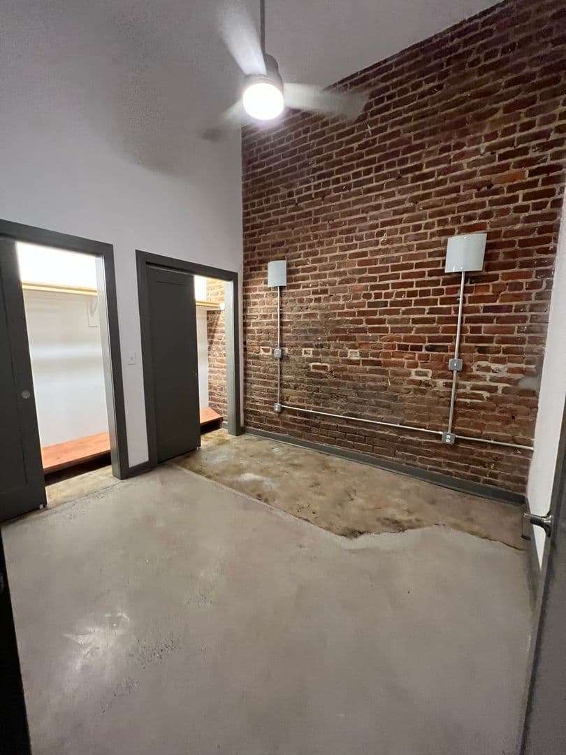 1711 East Main Street Tenant 6 of 6