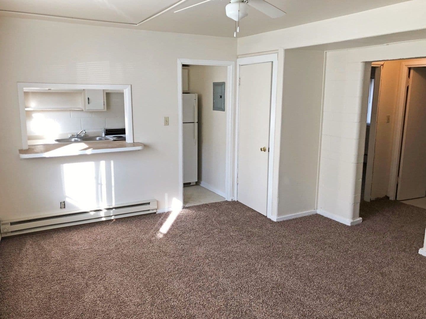 206 - MAPLE COURT APARTMENTS 2 of 10