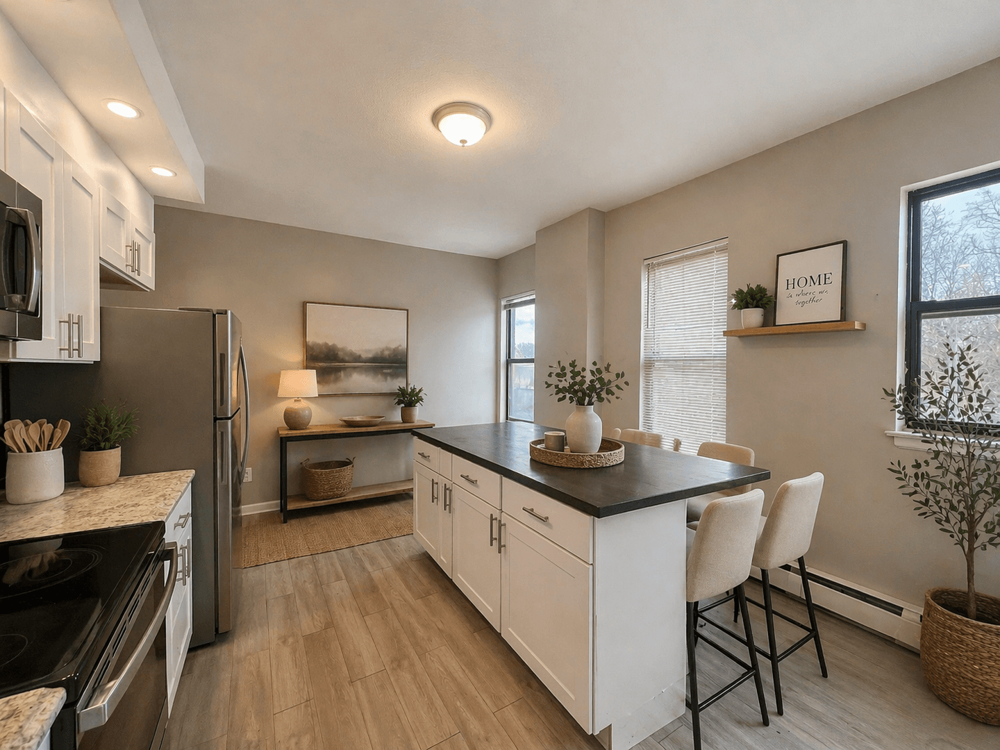 *LEASING SPECIAL - 1 MONTH OF FREE RENT* - Newly Renovated 3 Bedroom 15 of 23
