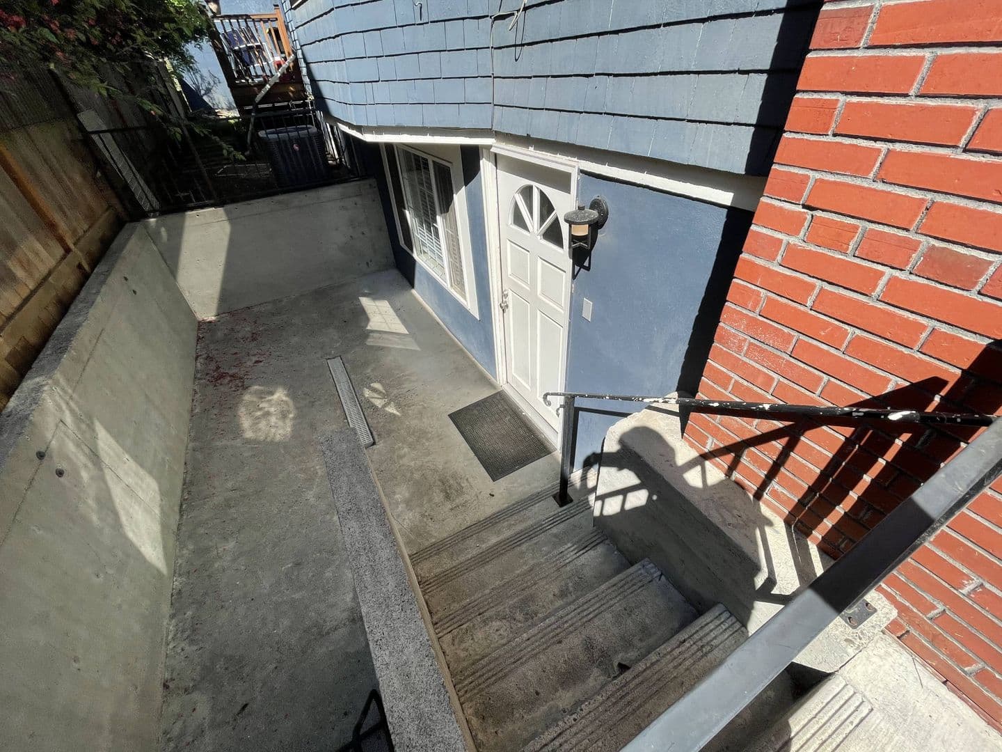 Large Private Bedroom / Furnished! Beautifully Renovated Shared Irvington Apartment Home! 14 of 14