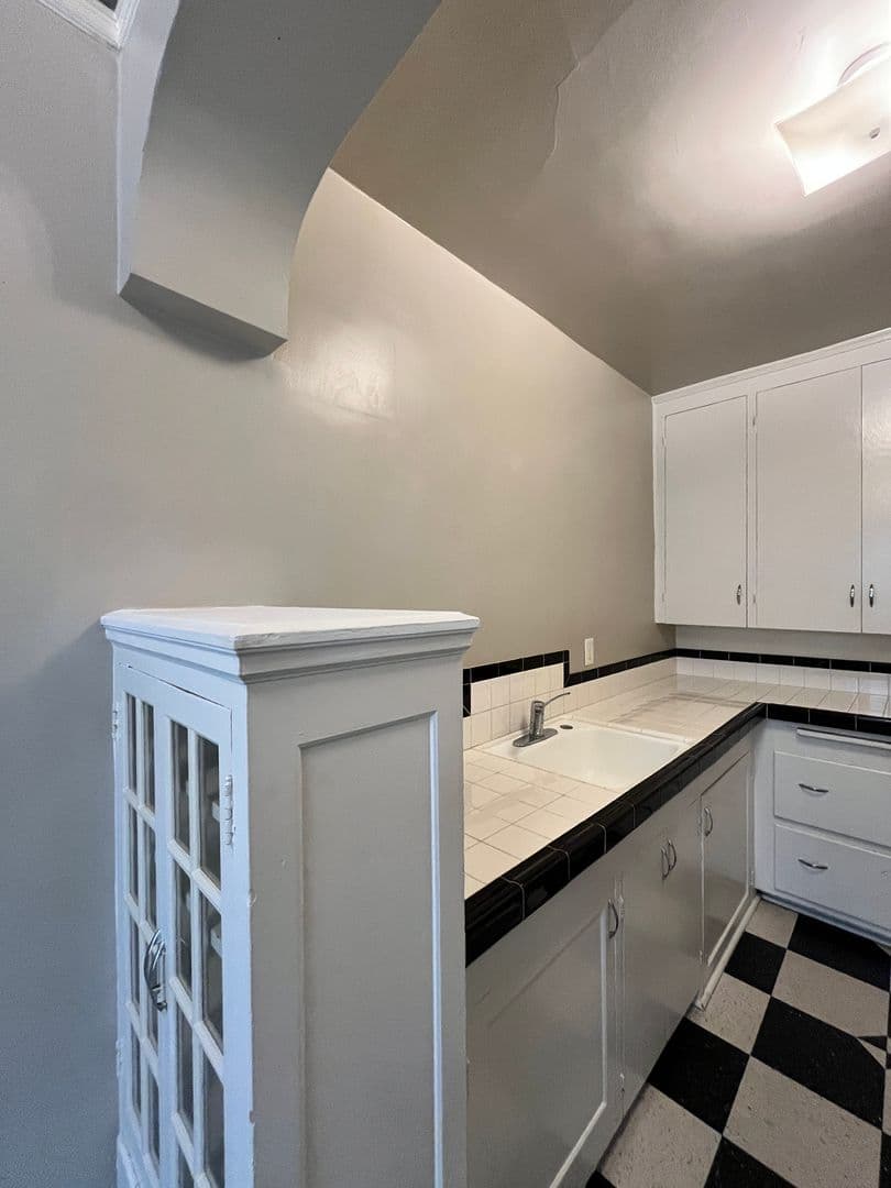 Belmont Court 8 of 14