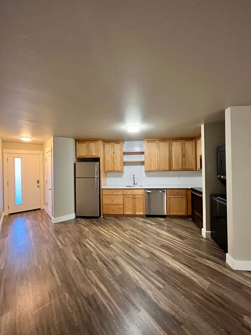 The Maverick Apartments 1 of 10