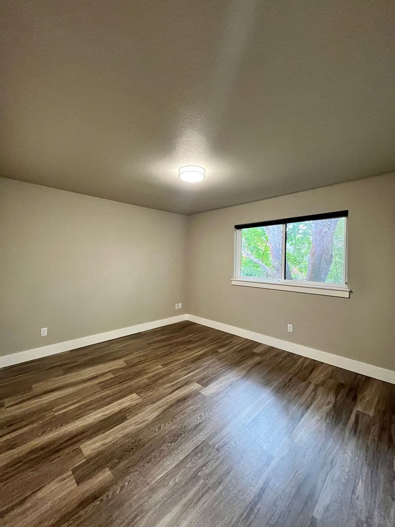 The Maverick Apartments 9 of 16