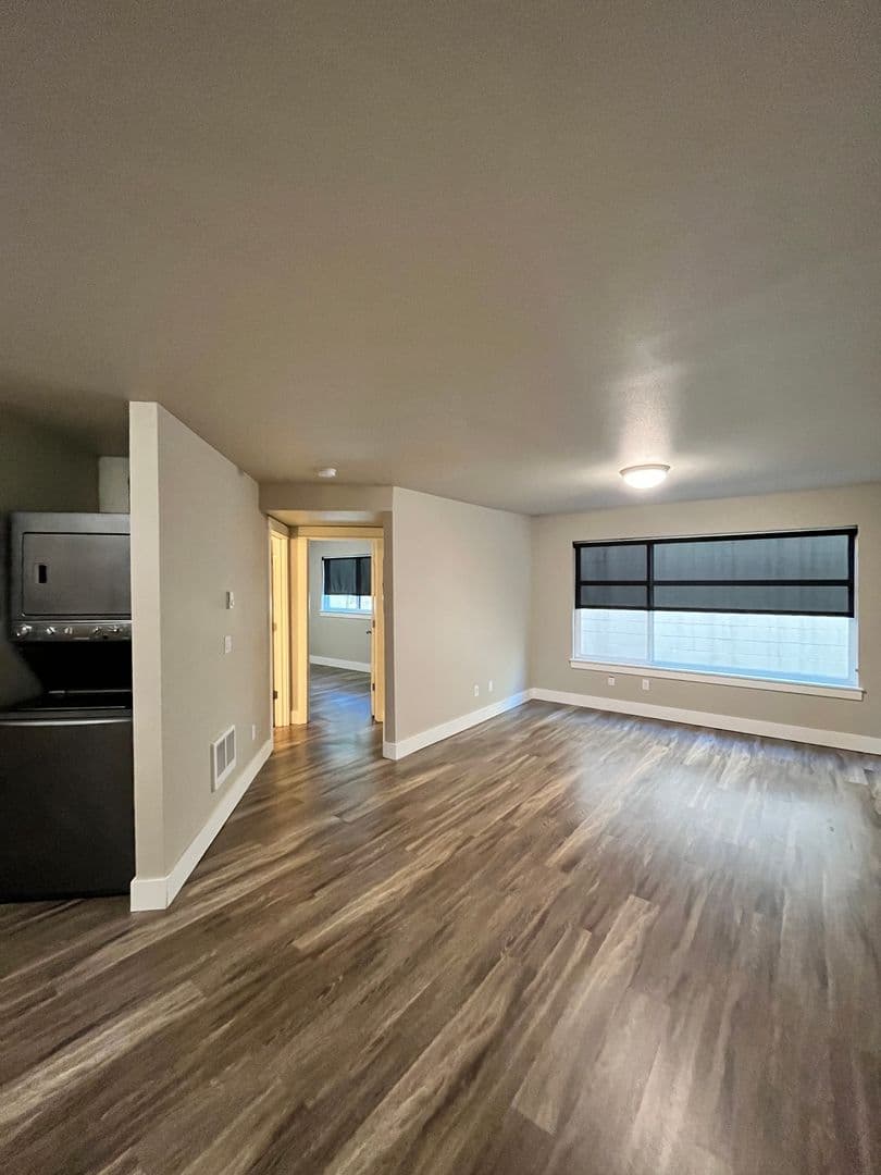The Maverick Apartments 3 of 10