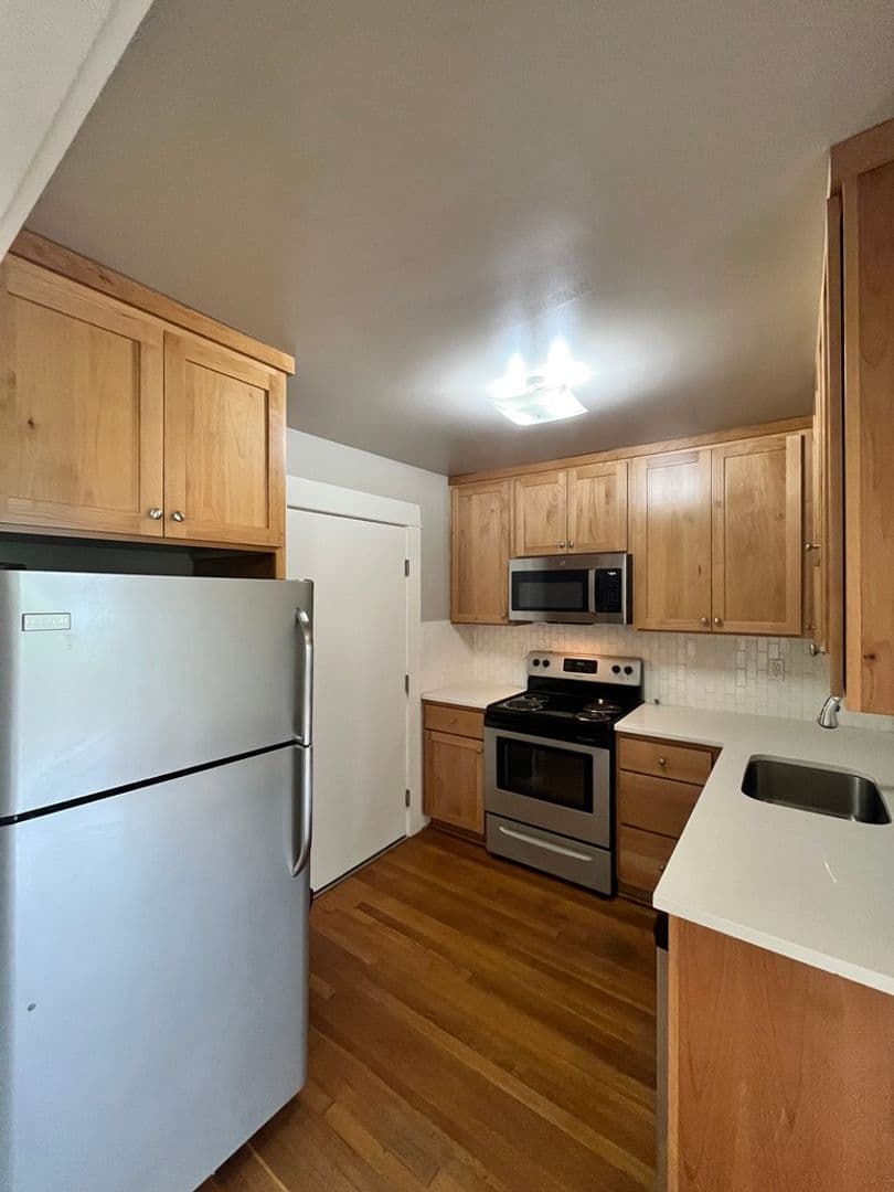 13th Street 6 Plex 5 of 12