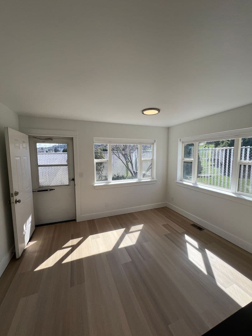 Sunray Terrace Senior Apartments 16 of 21