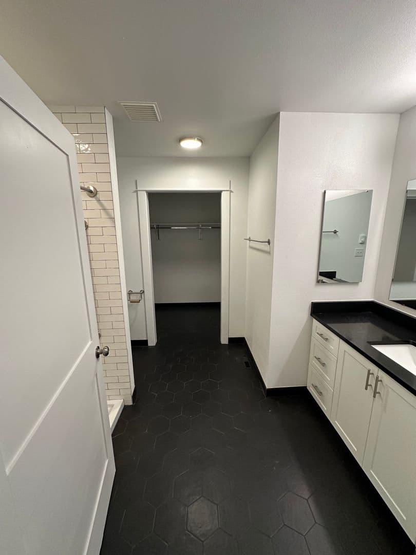 Sunray Terrace Senior Apartments 7 of 25