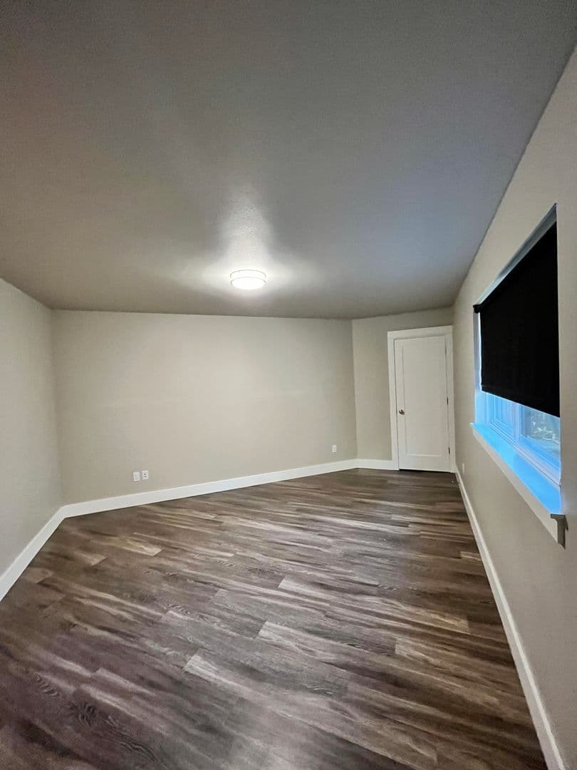 The Maverick Apartments 6 of 10