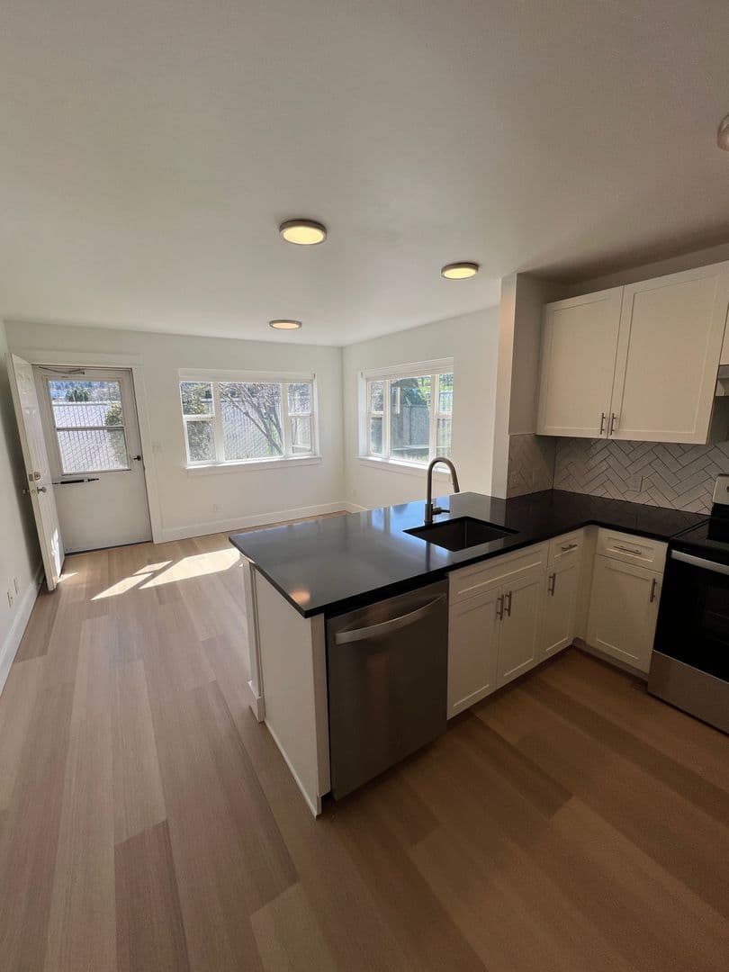 Sunray Terrace Senior Apartments 15 of 21