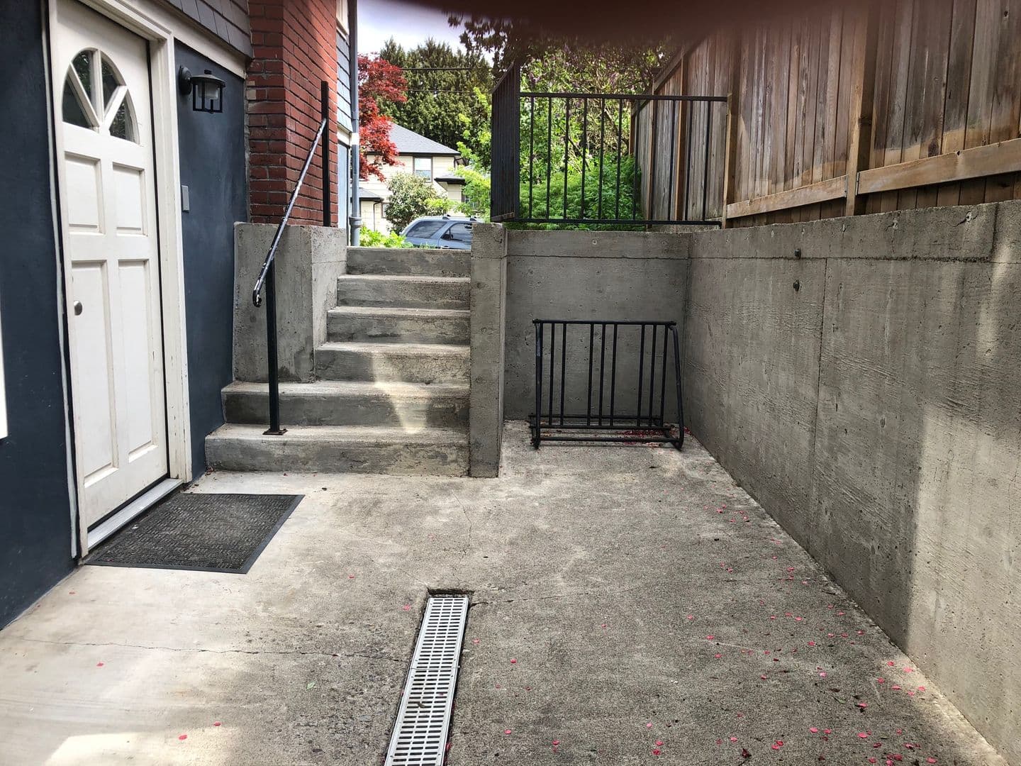 Large Private Bedroom / Furnished! Beautifully Renovated Shared Irvington Apartment Home! 2 of 14