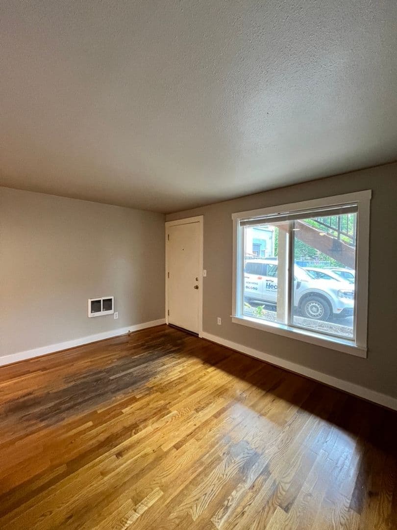 Division Apartments 2 of 14