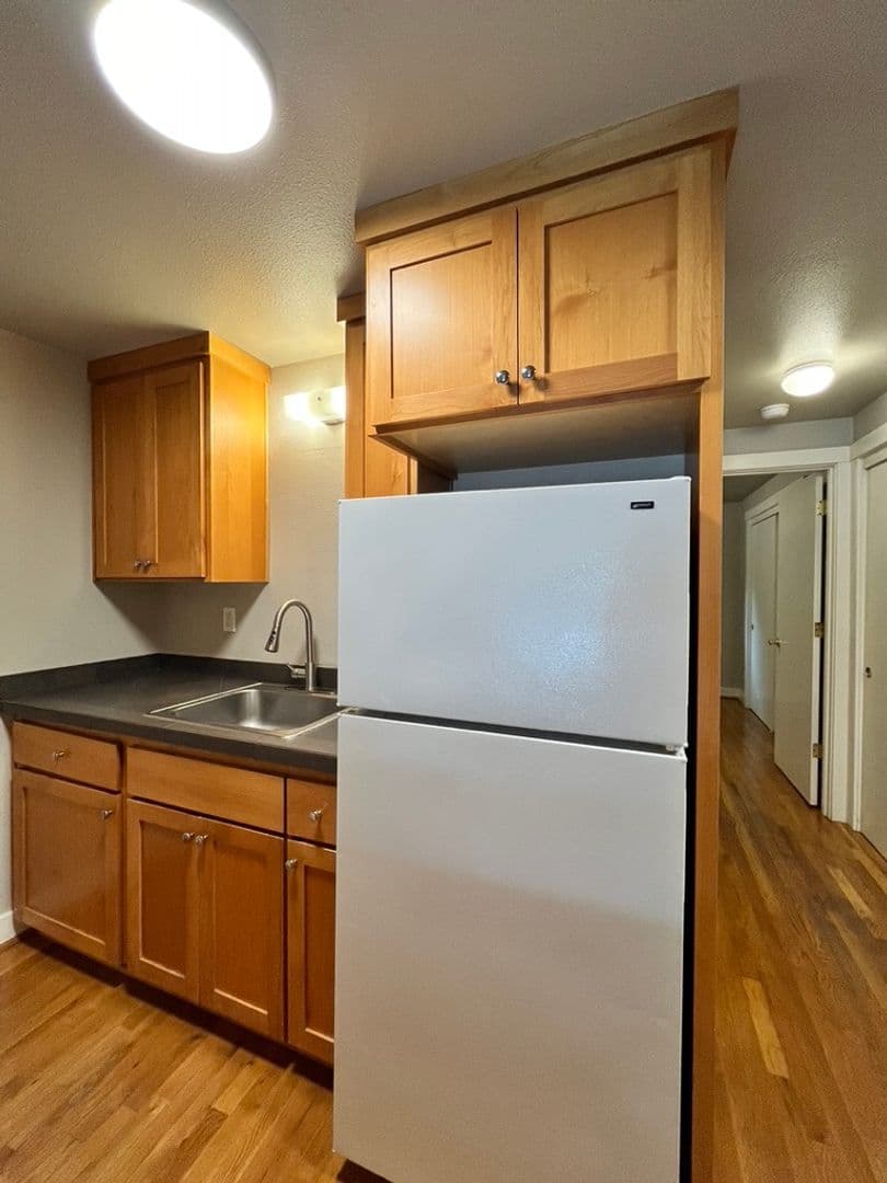 Division Apartments 7 of 14