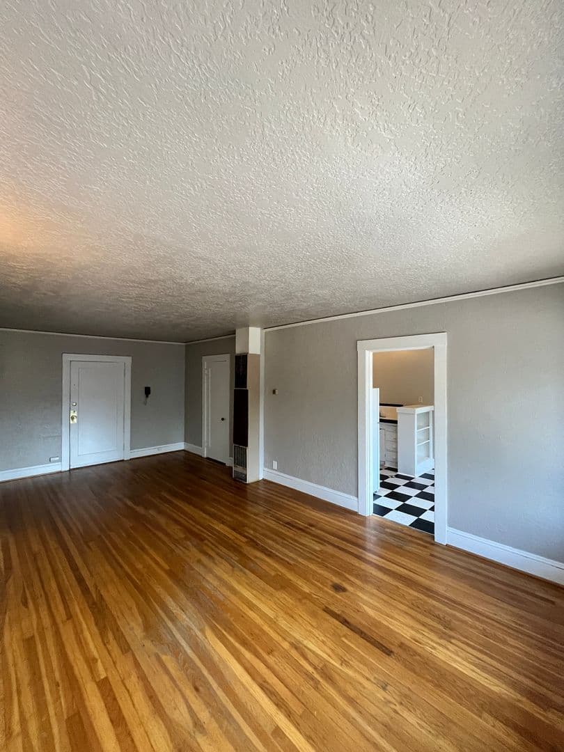 Rose Court 4 of 16