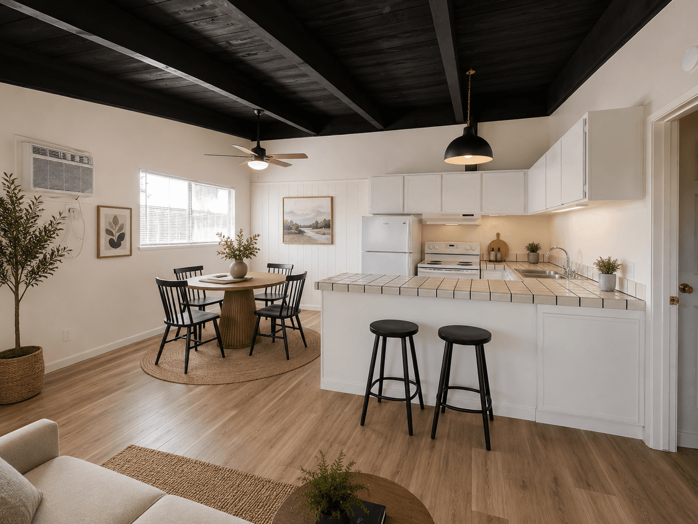 Rancho Carmel Apartments 3 of 6
