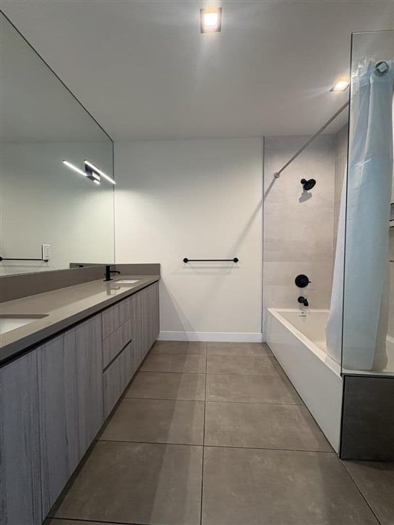 495 Promenade Ave 24 of 29