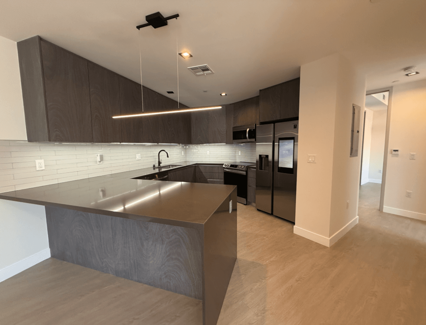 495 Promenade Ave 2 of 22