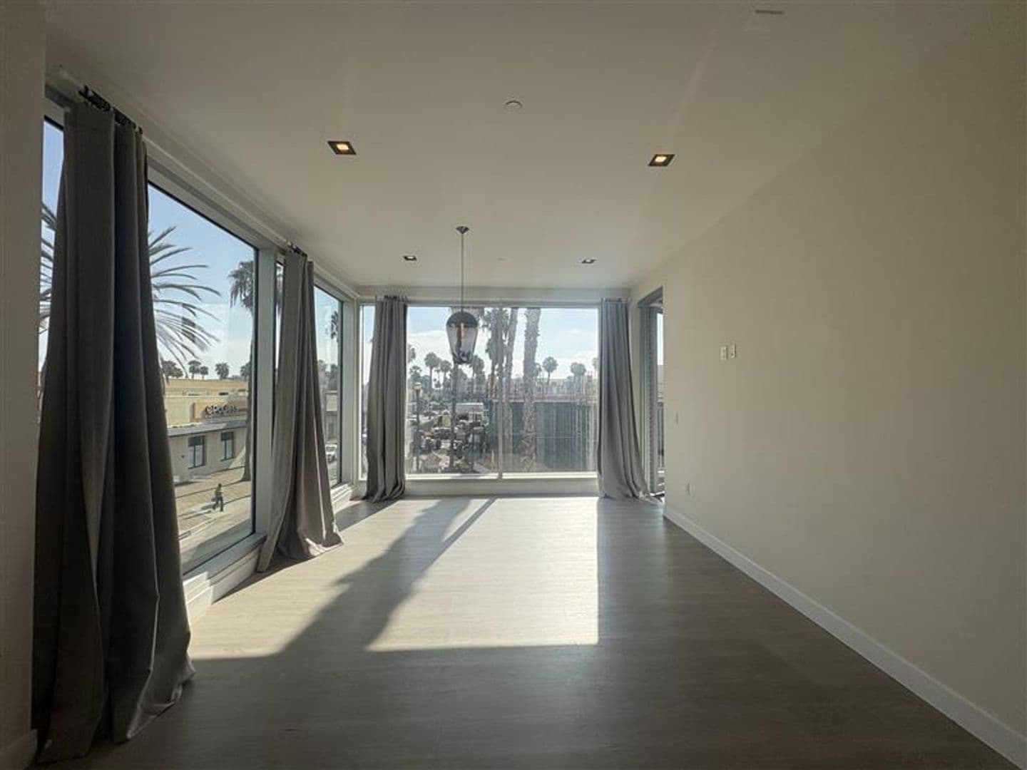 495 Promenade Ave 5 of 29