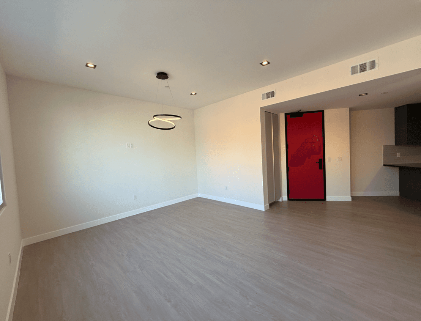 495 Promenade Ave 13 of 26