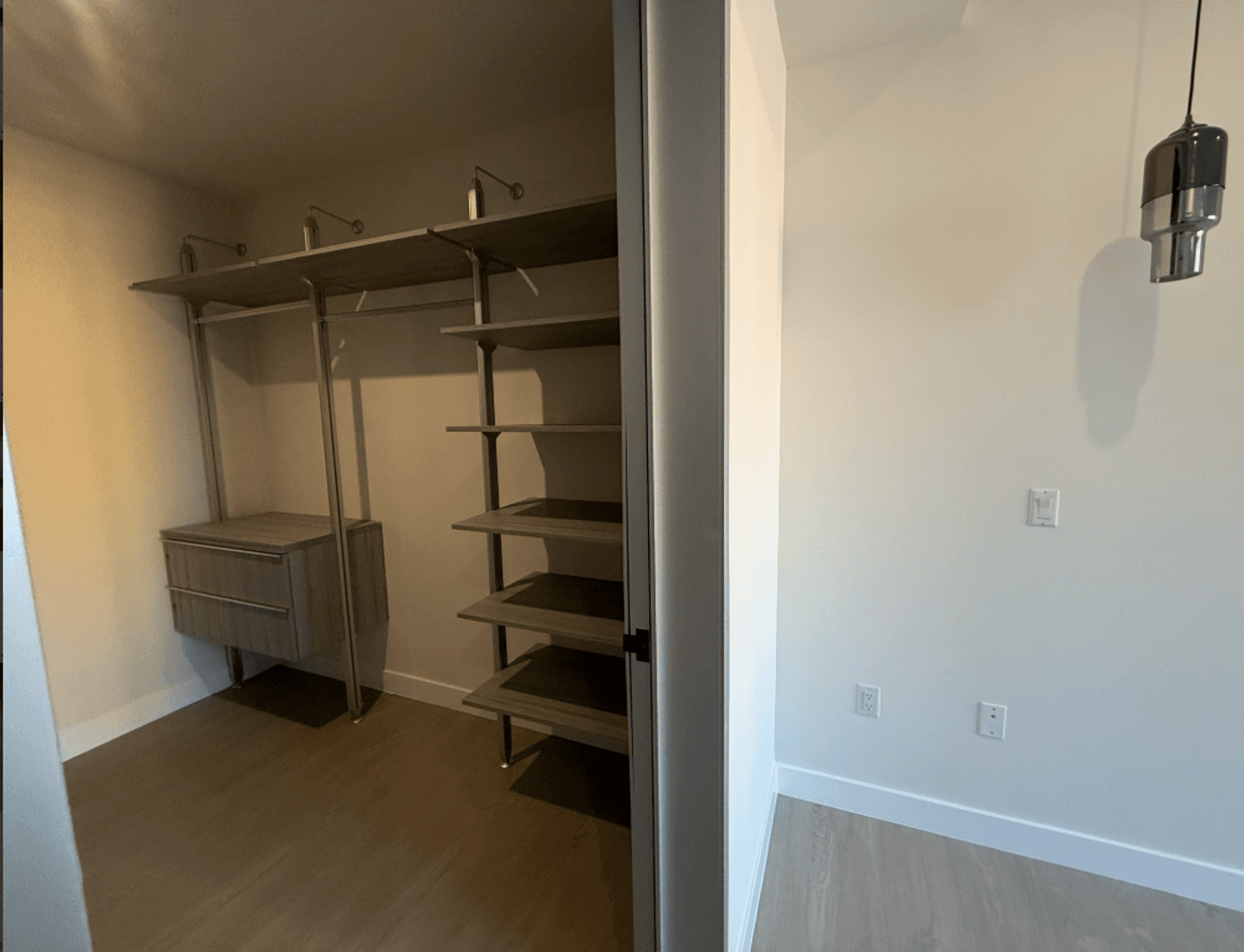 495 Promenade Ave 15 of 33
