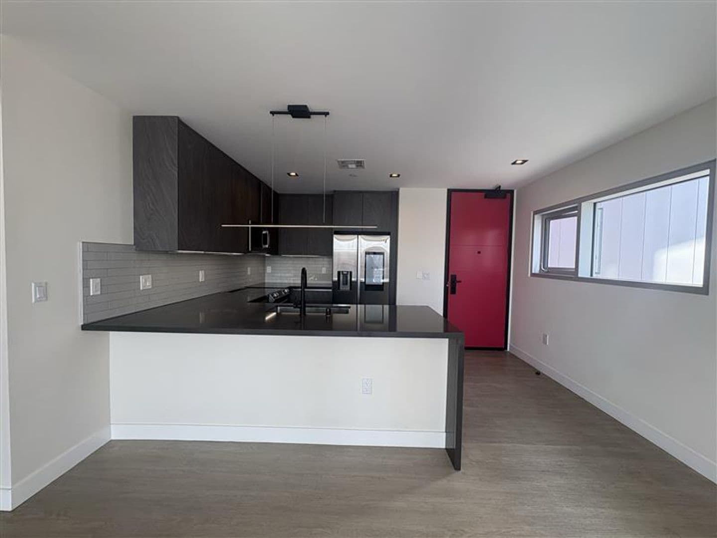 495 Promenade Ave 3 of 29