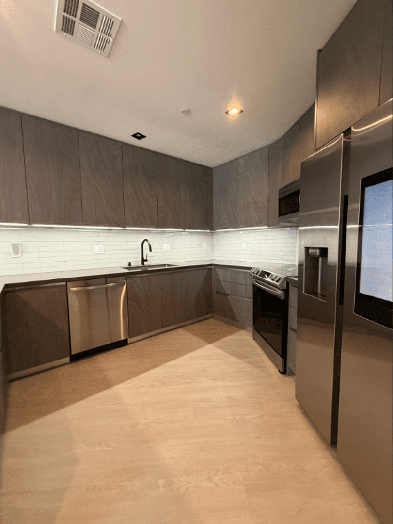 495 Promenade Ave 13 of 22