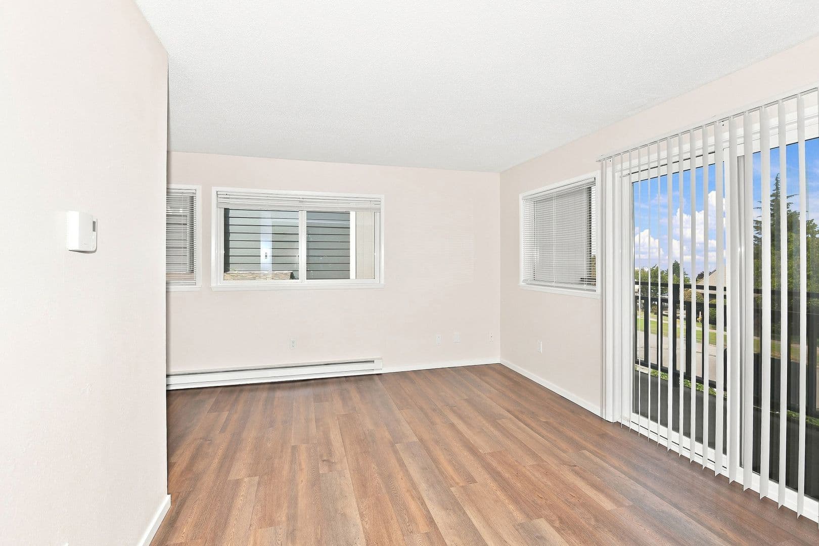 North Tacoma 2bed/1.5bath unit - #7 Renovated with washer/dryer Move-In Special: FREE 1st Full Month Rent 4 of 16