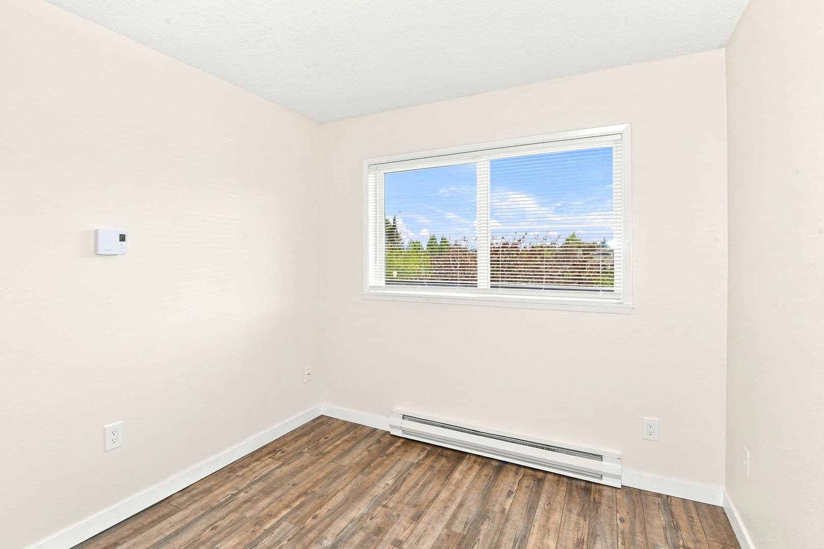 North Tacoma 2bed/1.5bath unit - #7 Renovated with washer/dryer Move-In Special: FREE 1st Full Month Rent 6 of 16