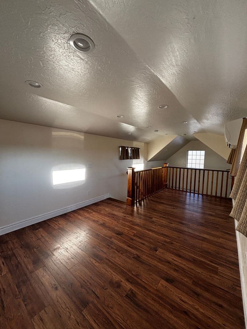 POR-T 303 (Cottages) 14 of 16
