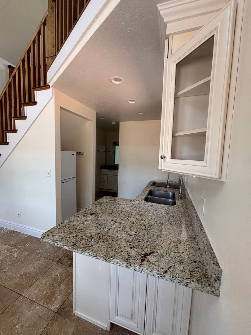 POR-T 303 (Cottages) 7 of 15