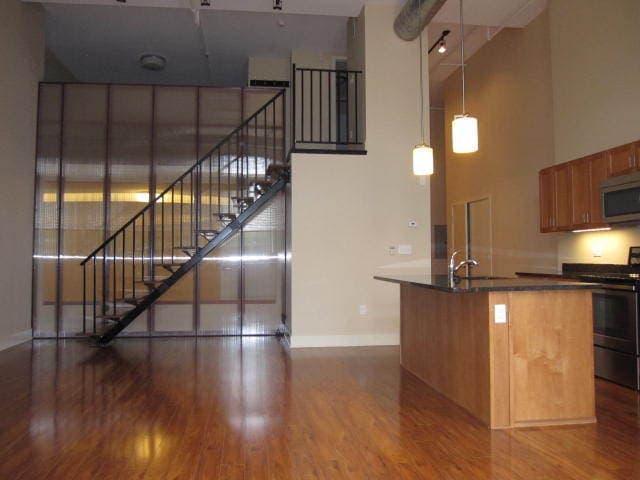 5th Avenue School Lofts 4 of 13