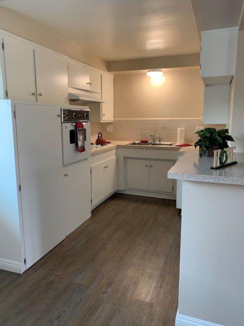 CYPRESS TERRACE APARTMENTS 5 of 10