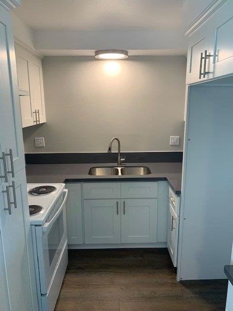 CYPRESS TERRACE APARTMENTS 7 of 10