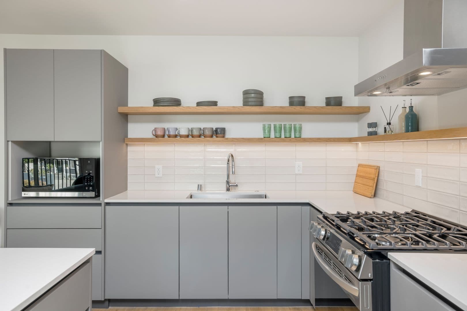 ST Living at 1422 Tamarind | Come Home to Elevated Comfort (LIMITED MOVE IN SPECIAL!!) 20 of 48
