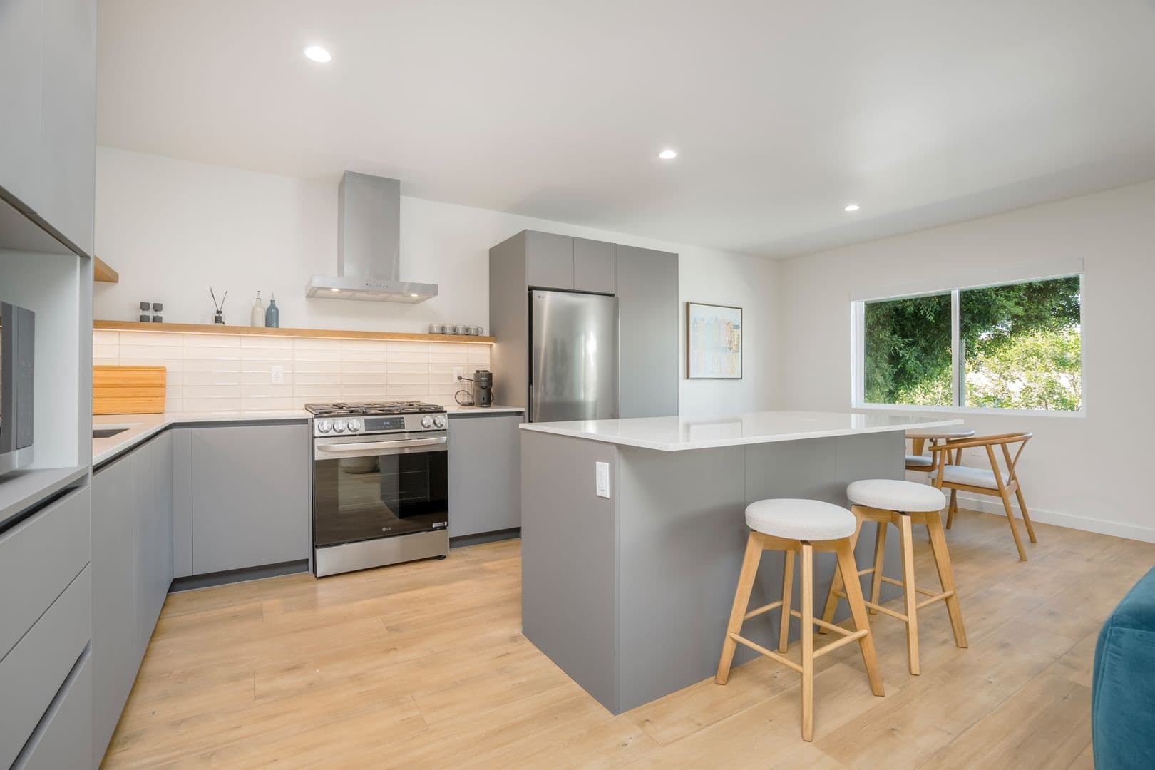 ST Living at 1422 Tamarind | Come Home to Elevated Comfort (LIMITED MOVE IN SPECIAL!!) 25 of 48