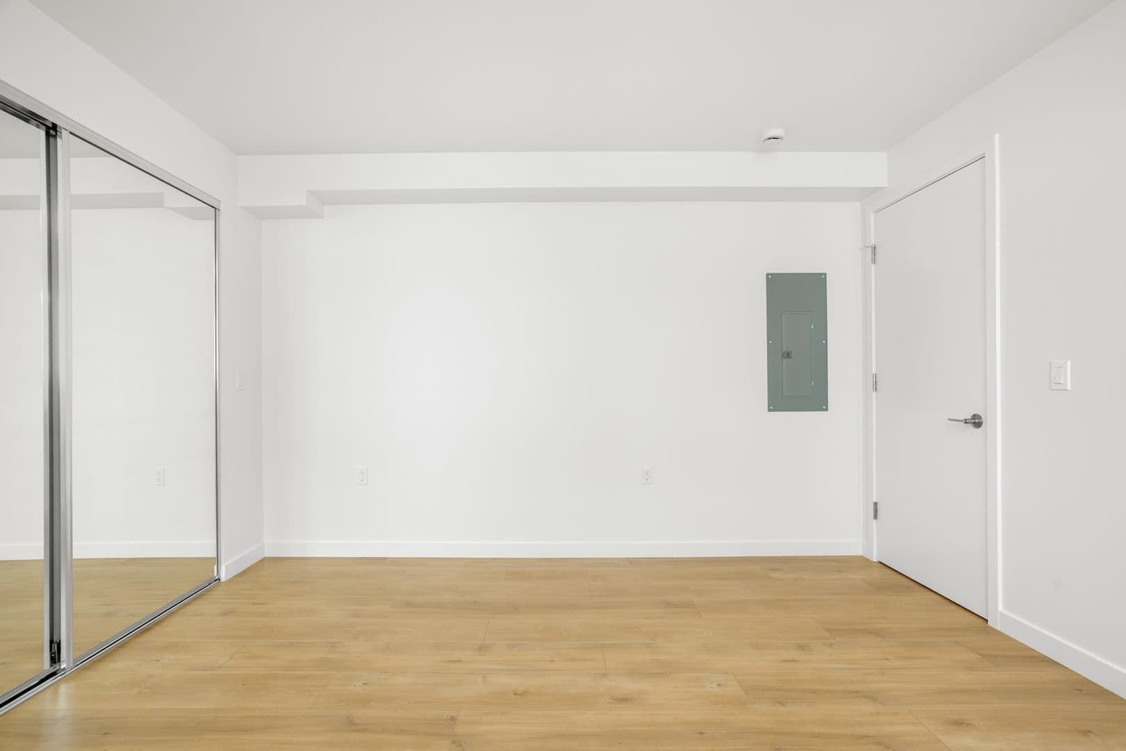 ST Living at 1422 Tamarind | Come Home to Elevated Comfort (LIMITED MOVE IN SPECIAL!!) 41 of 48
