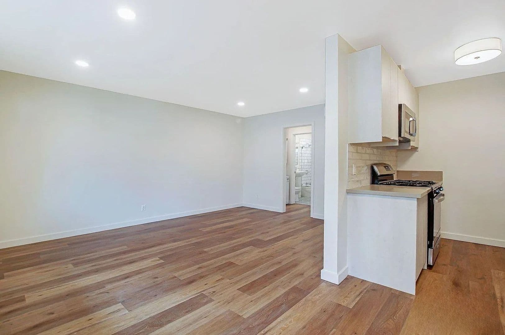 Stylish 1-Bedroom in the Heart of East Hollywood | ST Living at 1155 N Madison Ave 15 of 19