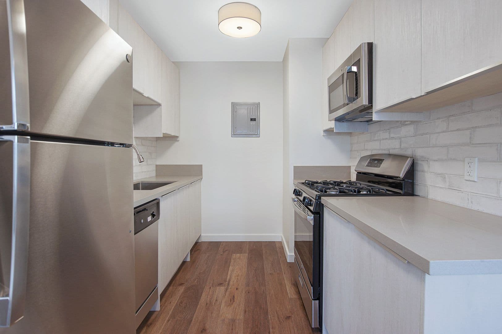 Stylish 1-Bedroom in the Heart of East Hollywood | ST Living at 1155 N Madison Ave 13 of 19