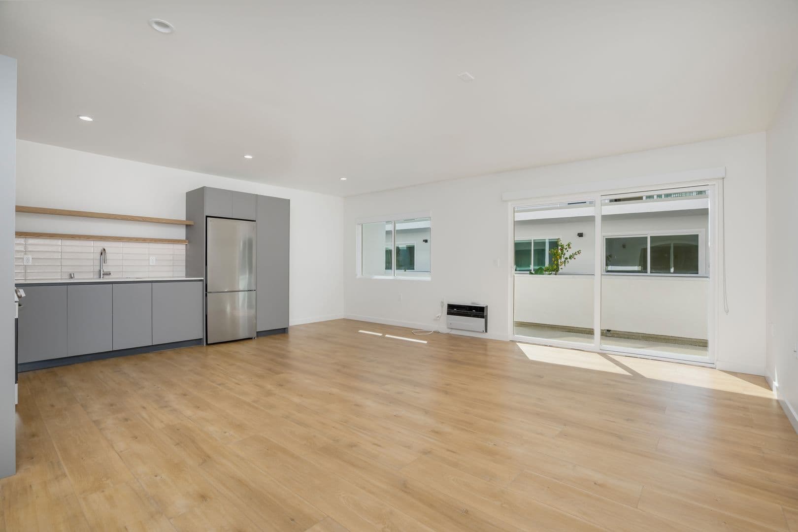 ST Living at 1422 Tamarind | Come Home to Elevated Comfort (LIMITED MOVE IN SPECIAL!!) 32 of 48