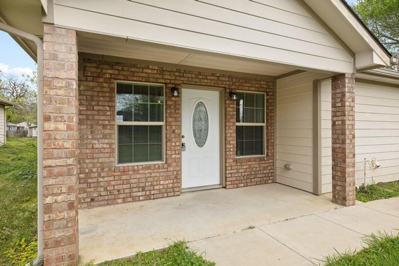 119 N. Andrews Ave. 4 of 31