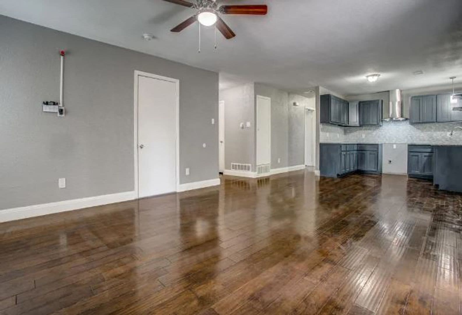 7027 Coleshire Dr. 4 of 22