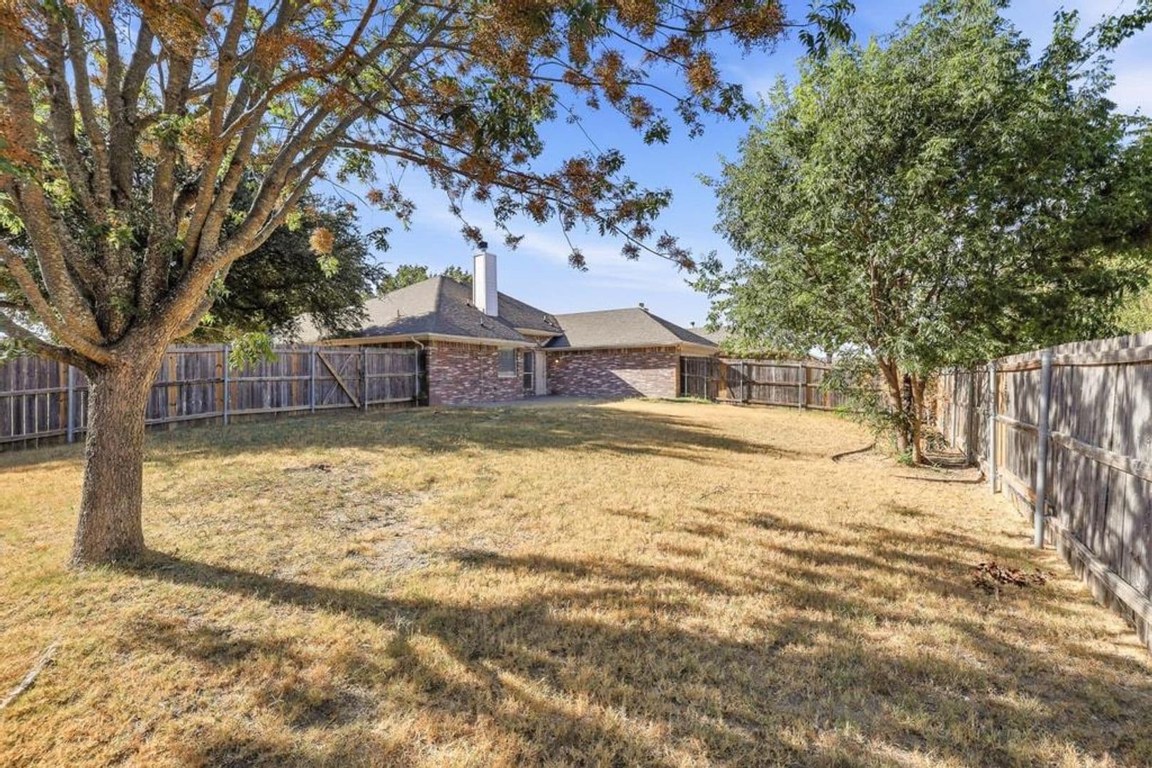 100 Oak Hollow Ln. 31 of 34