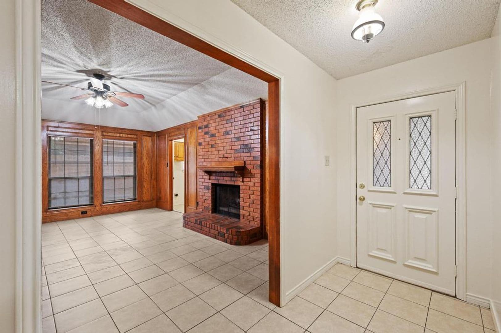 504 Warbler Dr. 3 of 27