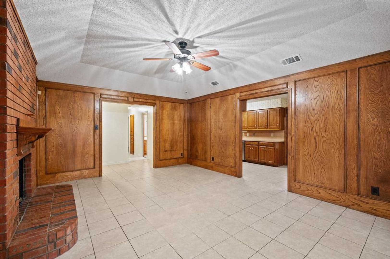 504 Warbler Dr. 6 of 27