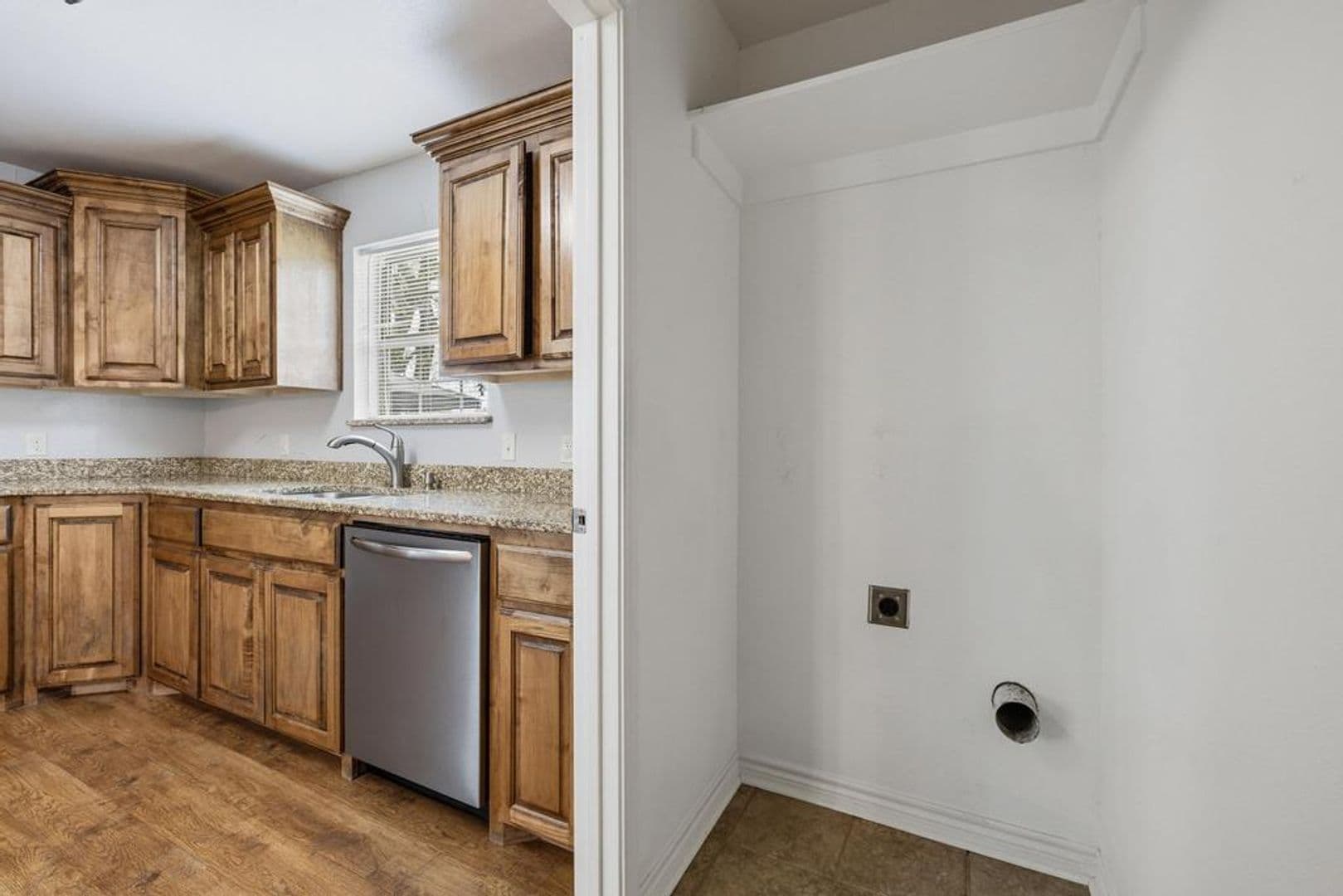 119 N. Andrews Ave. 15 of 31