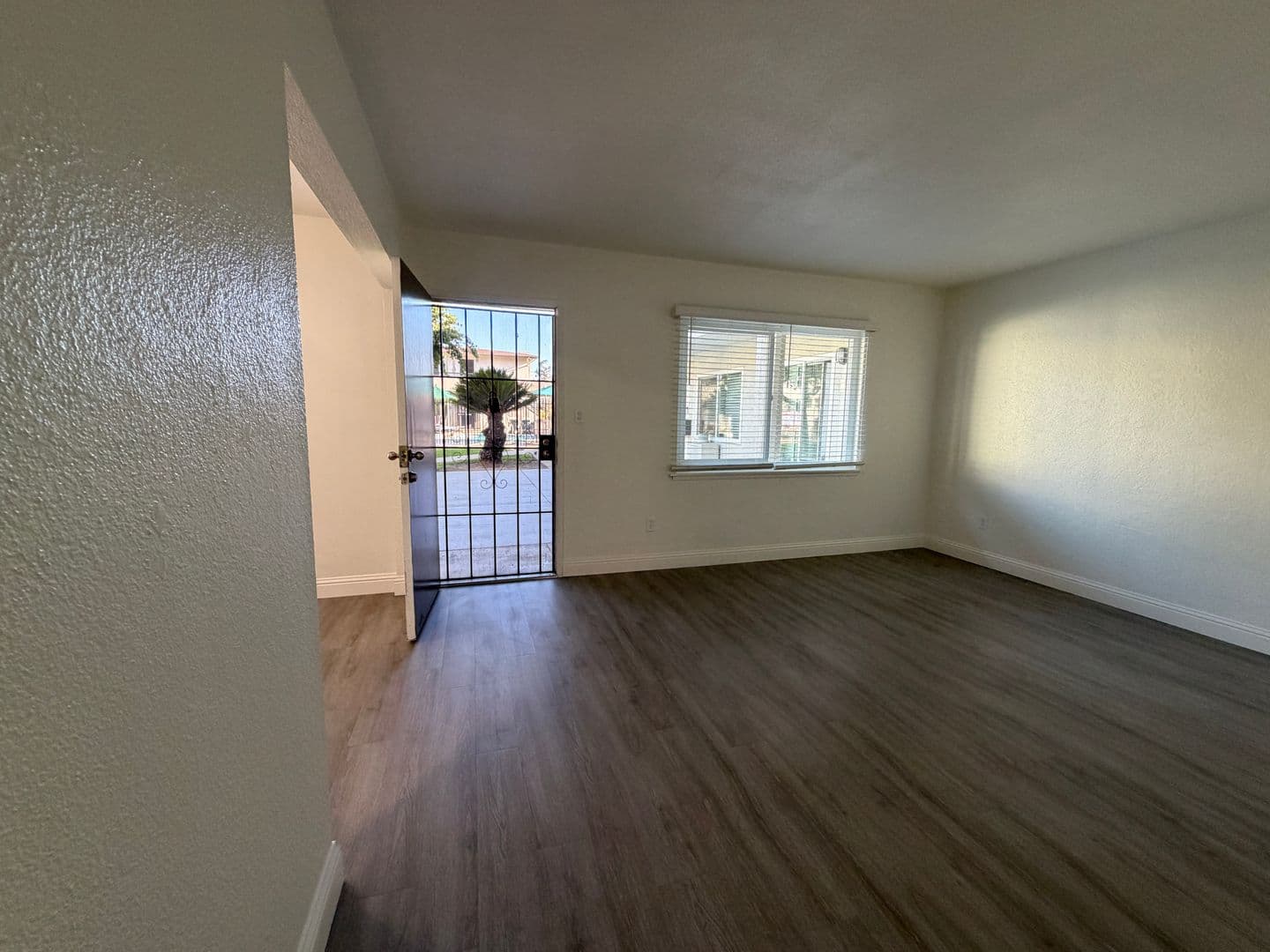 Dailey Court Apartments 3 of 8