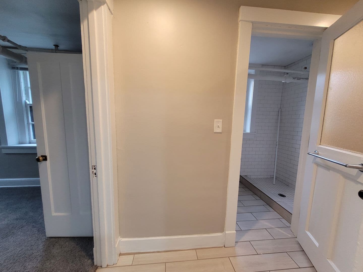 RENT SPECIAL! One bedroom apartment home in the Sherman Hills neighborhood! 23 of 27