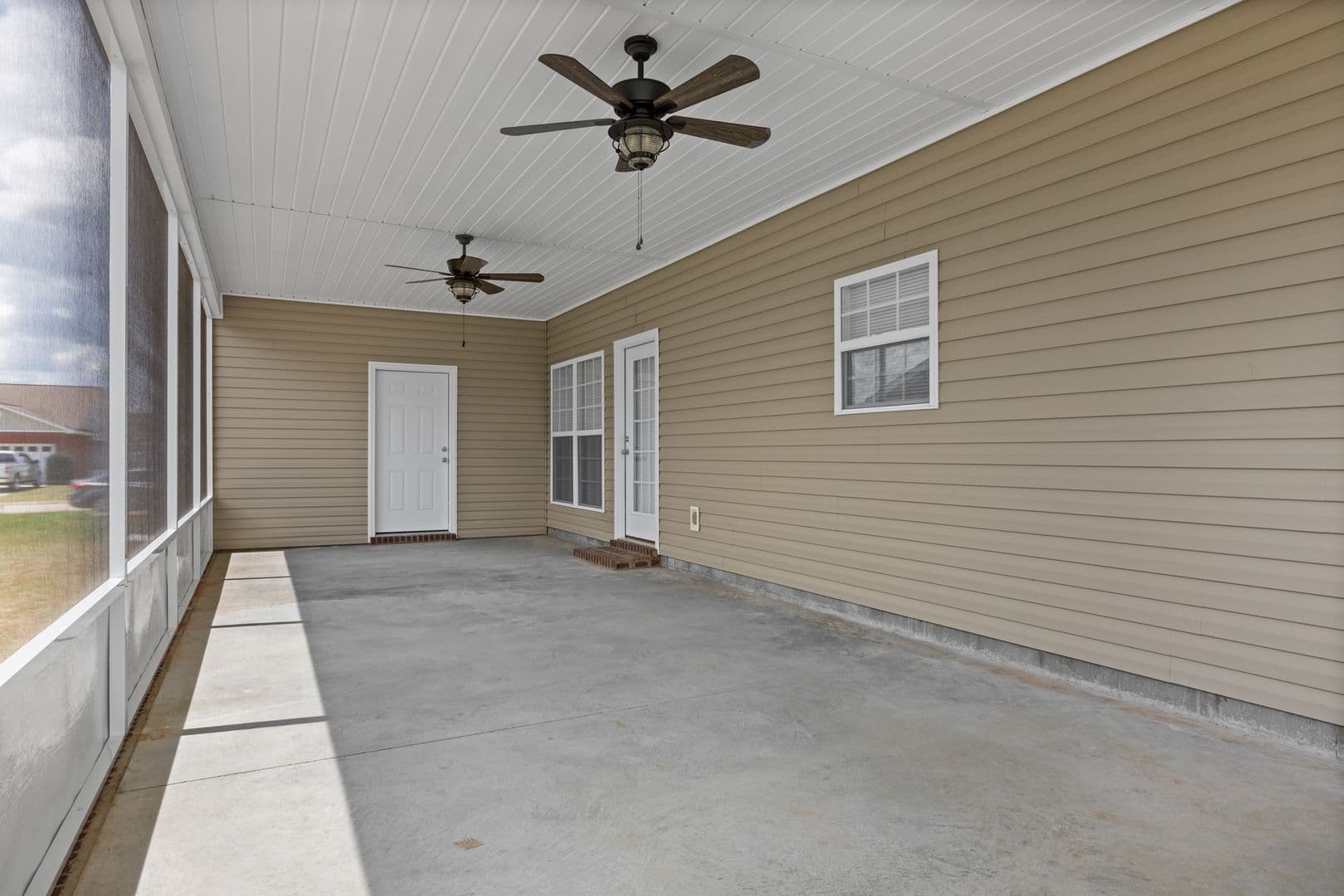 156 Wingate Ave 9 of 18