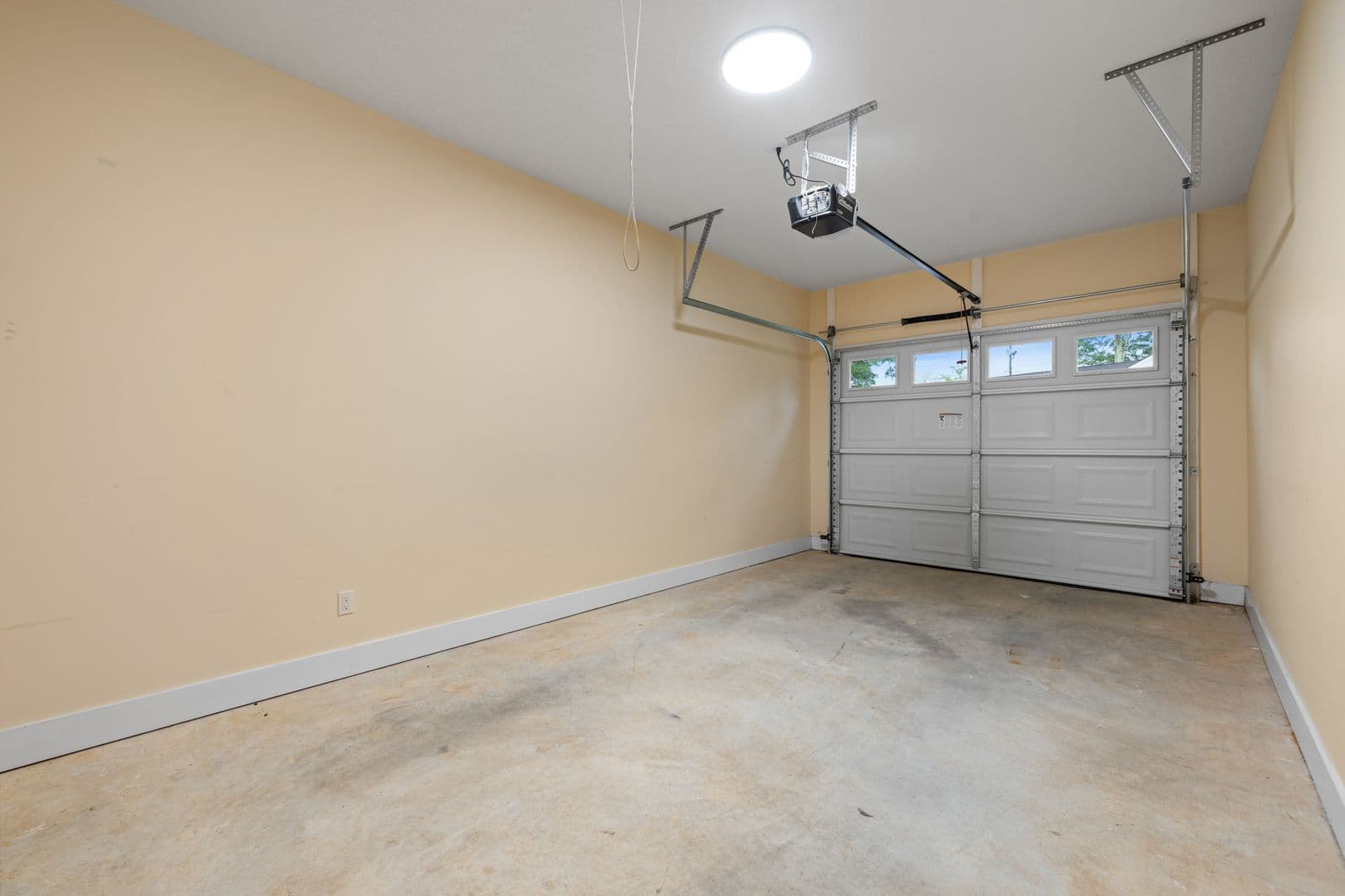 Helo Heights - Apt A 27 of 29