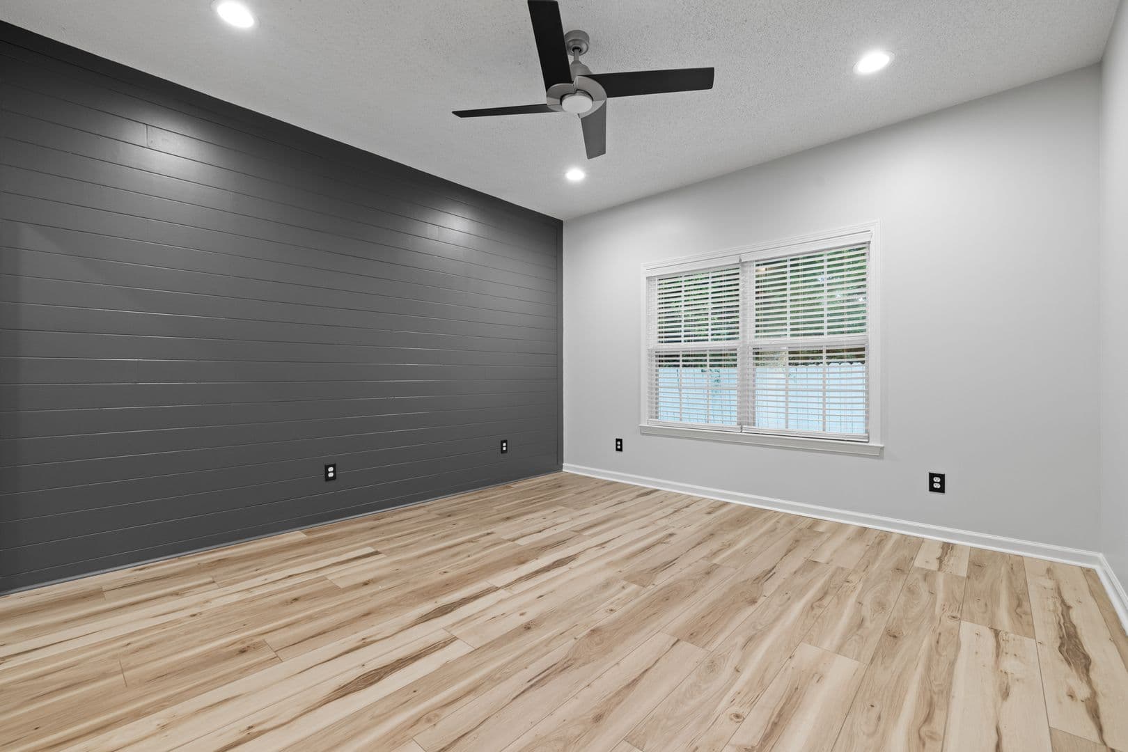 Helo Heights - Apt A 24 of 29